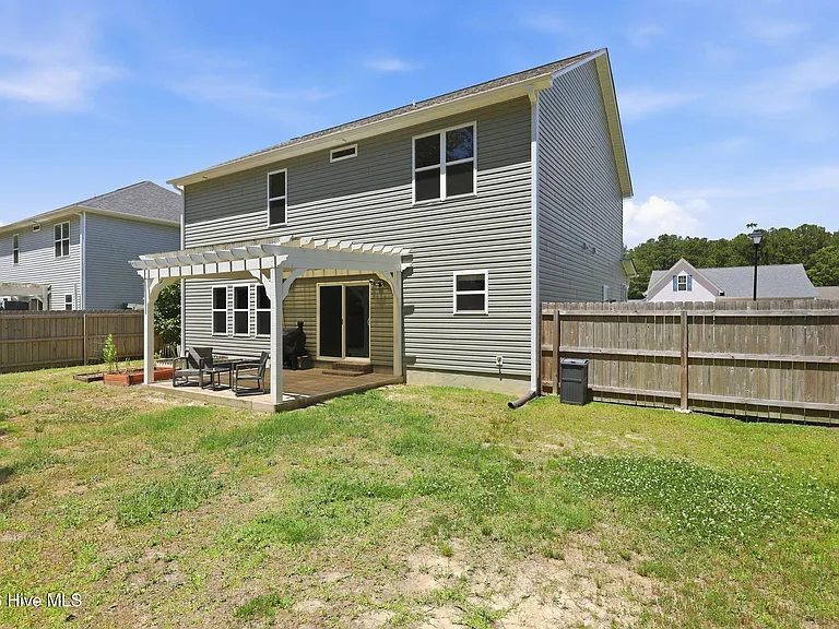 119 Station Yard Rd — Photo 33