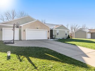 1656 Southpointe Trl, Otsego, MI 49078