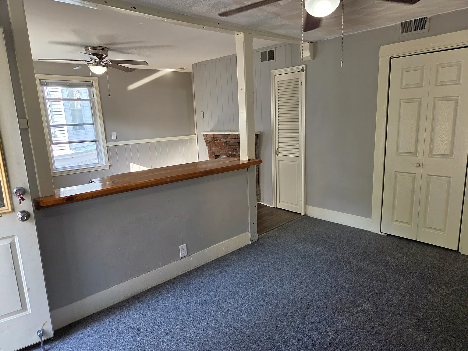 2 bed, 1000 sqft, $2,400 — Photo 3