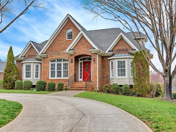 114 Scottsdale Dr, Advance, NC 27006
