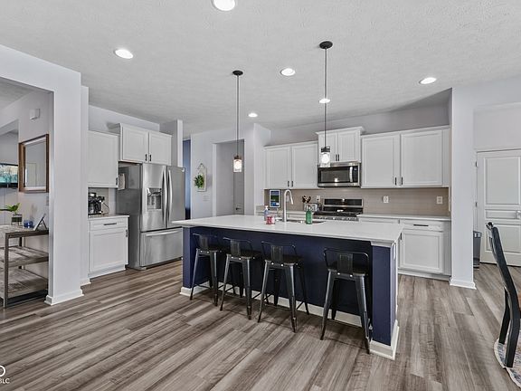 4th image of 4781 Sherlock Dr