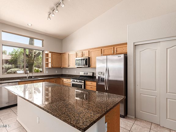 5th image of 3217 N SAGEWOOD Circle