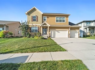 1716 S 14th St, Adel, IA 50003