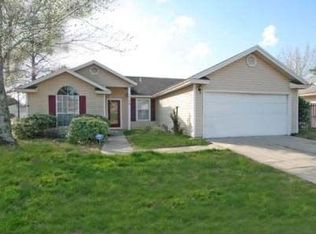 3914 Union Pacific Dr E, Jacksonville, FL 32246