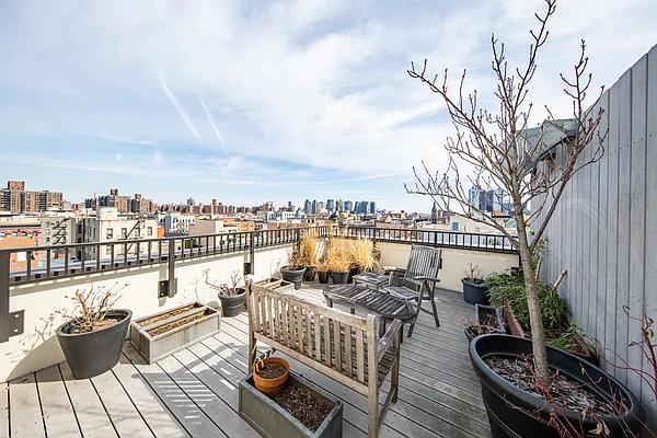 Sold by Compass | media 15