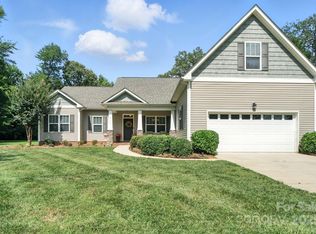 8275 Normandy Rd, Denver, NC 28037