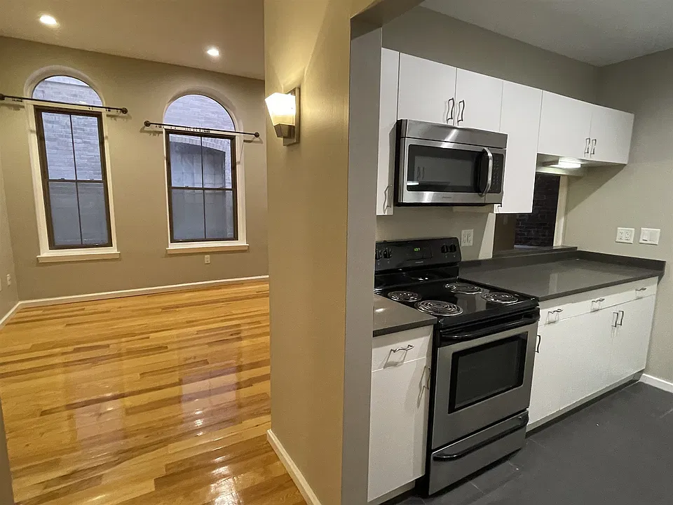 17 Bow St #37