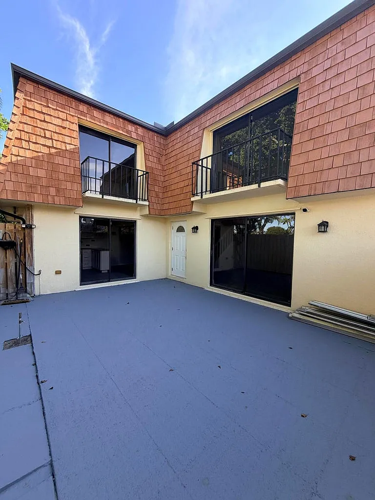 2 bed, 1232 sqft, $2,300 — Photo 4