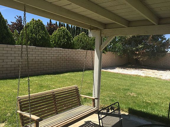 Decorative Privacy Walls 