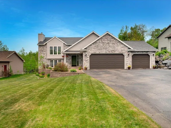 1505 Coachlight Cir, Proctor, MN 55810