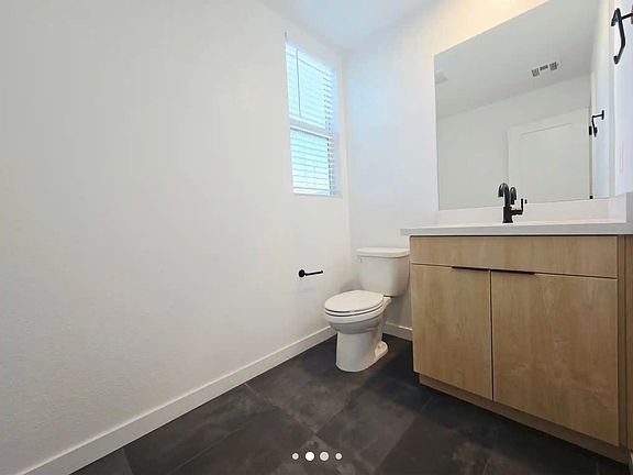 5th image of 2521 Spergola St