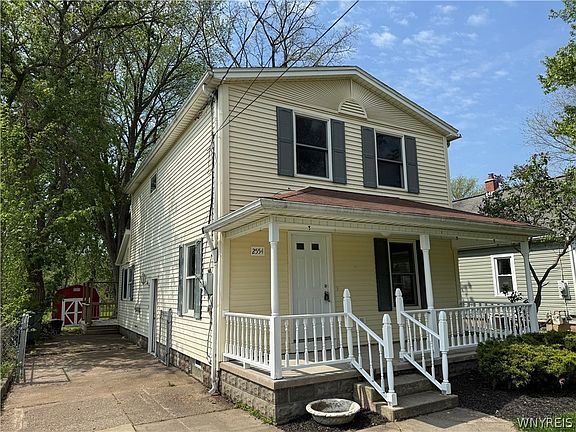2nd image of 2554 Niagara Rd
