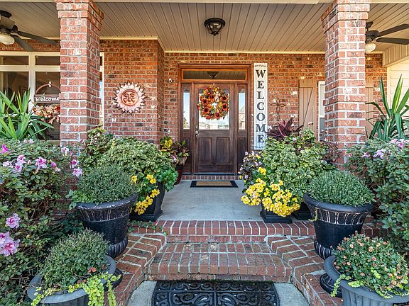 5th image of 1472 Knob Hill Circle