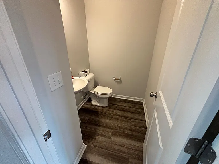 1045 Shoreside Dr — Photo 13