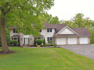 21901 Matthew Ln, Saegertown, PA 16433