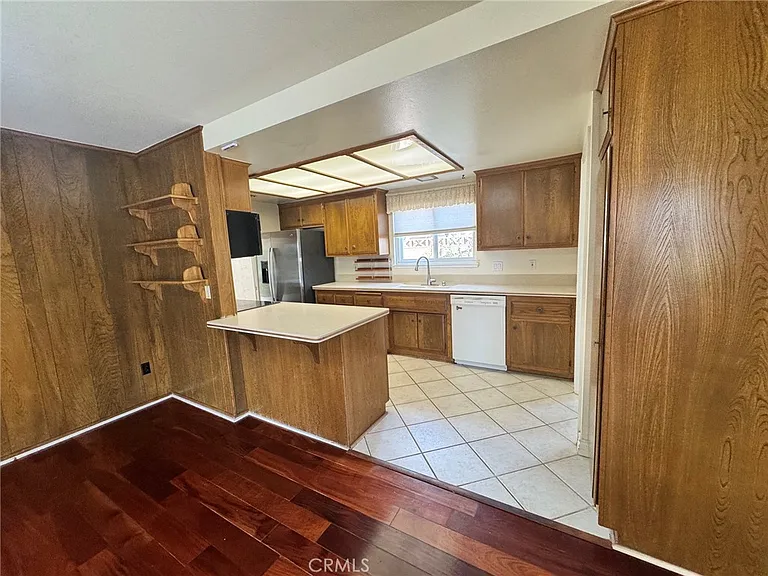 18577 Asuncion St — Photo 14