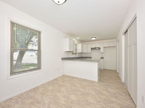4th image of 5970 N 78th St