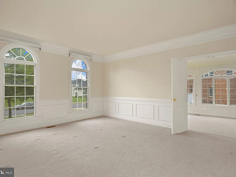 23353 Lennoxville Way — Photo 9