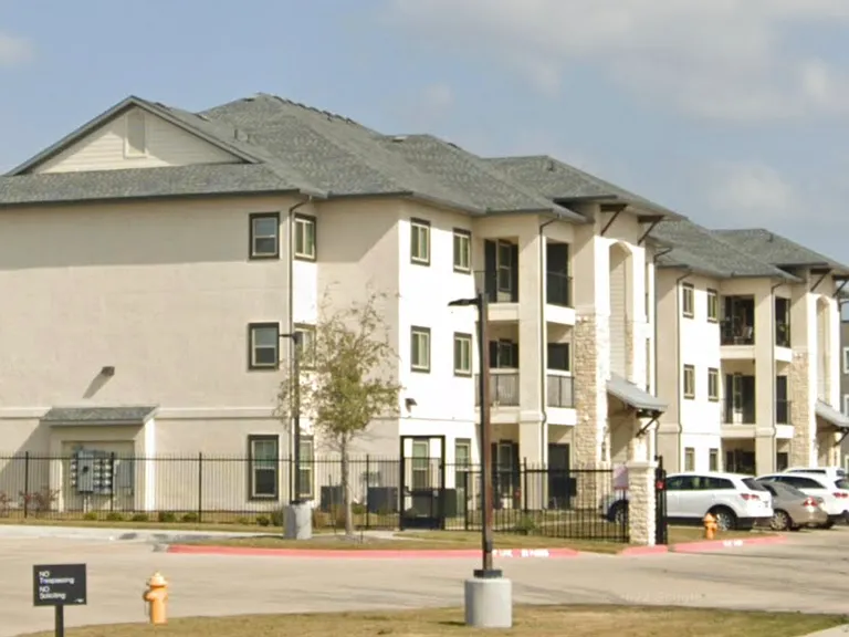5502 Henderson St #5502 — Photo 2