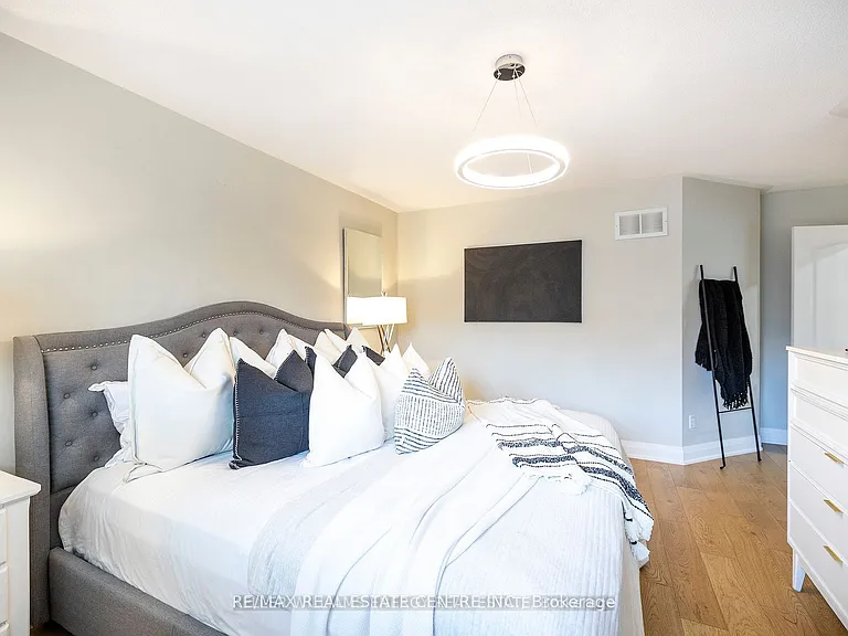 36 Padfield Dr — Photo 13