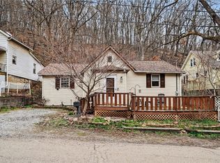 246 Hickory St, Mc Kees Rocks, PA 15136