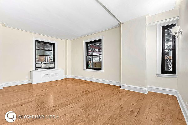 1st image of 300 W 108th St APT 1A