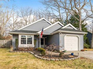 703 Ravenwood Dr, Galloway, NJ 08205