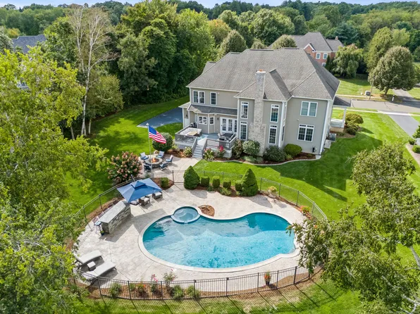 6 Stone Crossing, South Windsor, CT 06074