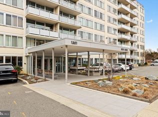 1301 S Arlington Ridge Rd APT 308, Arlington, VA 22202