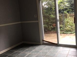 5713F Bramblegate Dr, Greensboro, NC 27409