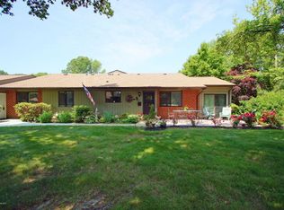 2 Ellsworth Ct, Red Bank, NJ 07701