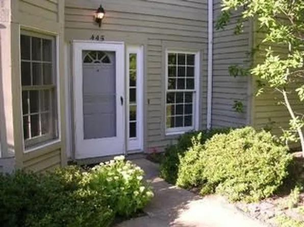 445 Eagle Trce #445, Mayfield Heights, OH 44124