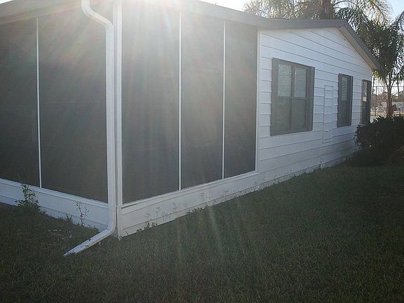 5th image of 2302 Las Fuentes Dr