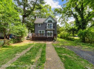341 Park Ave, Oakhurst, NJ 07755