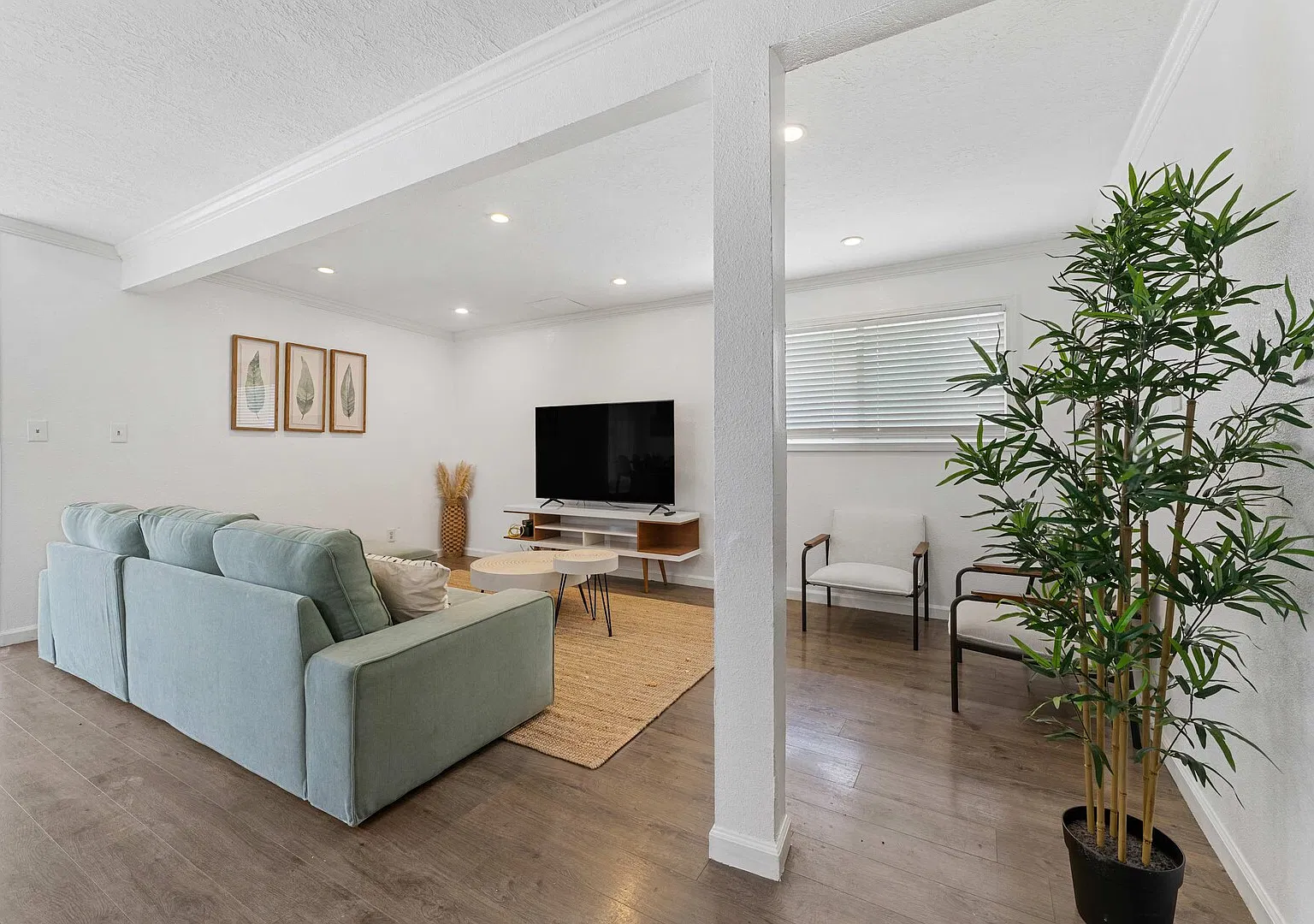 6BR/3BA Port Arthur Home with Cinema & Game Room — Photo 3