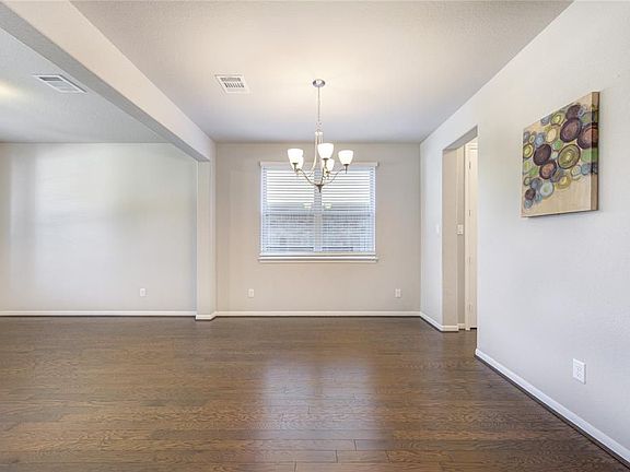 5th image of 9618 Eastern Sky Ln