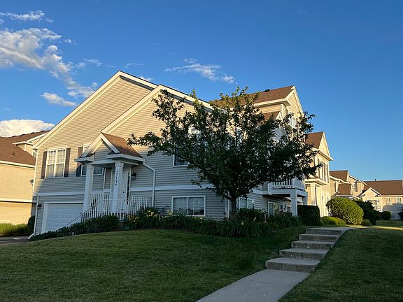 2nd image of 1719 Fieldstone Dr N #1719