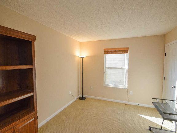 5th image of 313 Hennepin Dr