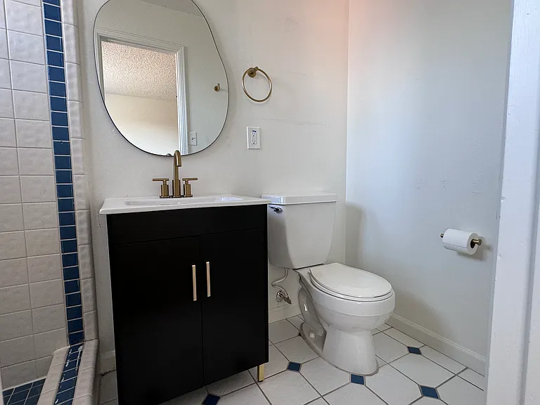 1929 E El Parque Dr — Photo 10