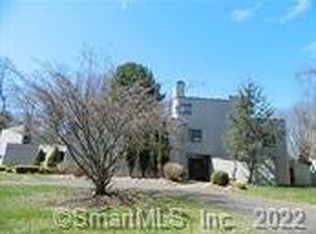 207 Kings Hwy, North Haven, CT 06473
