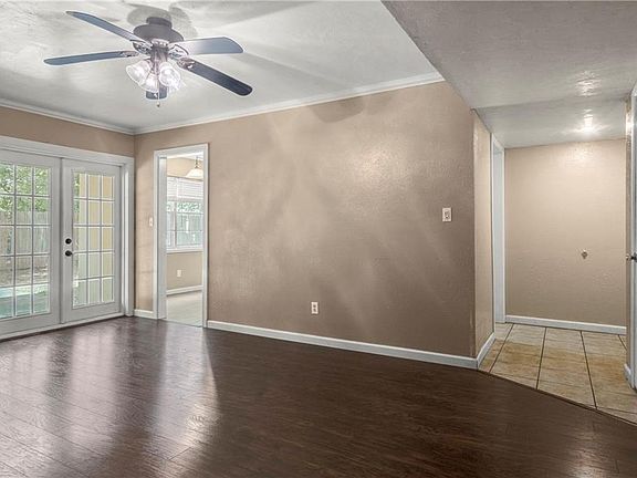 4th image of 1713 E Lindsey St APT 3