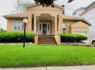 425 S 17th Ave, Maywood, IL