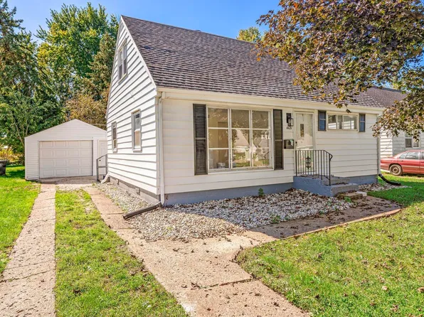 4424 Meadow Ln, South Bend, IN 46619