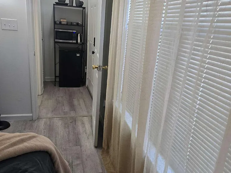7073 Allison Ct — Photo 12