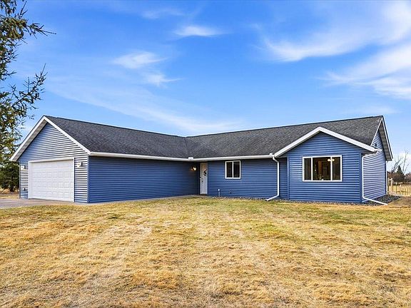 2nd image of 1323 216th Ave