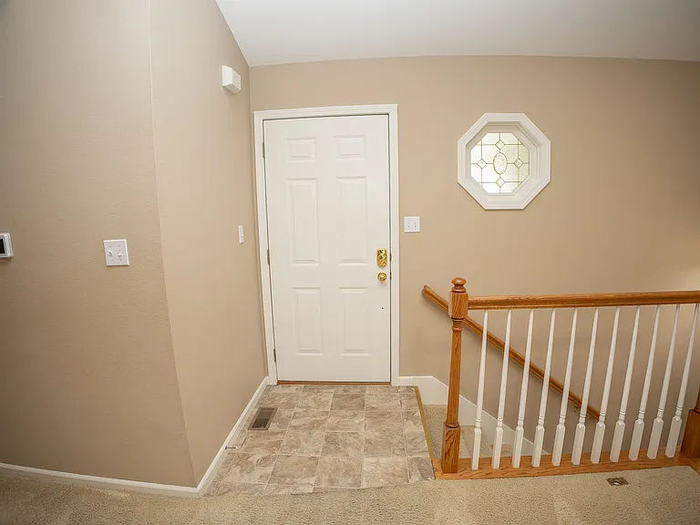 3725 Oxford Rd — Photo 4