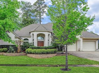 9 Forest Course Way, Kingwood, TX 77339