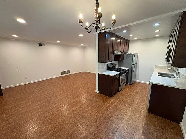 2 bed, 2.0 bath, $2,795 — Photo 3