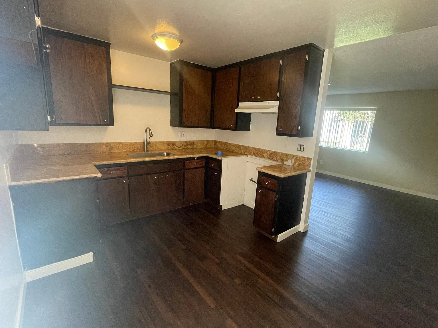 2 bed, 1.5 bath, 925 sqft, $2,495 — Photo 4