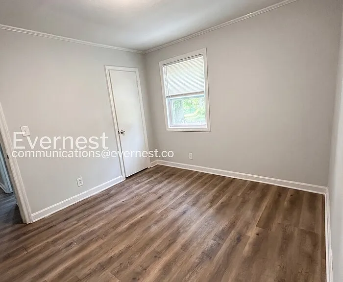 2746 Mary Ave — Photo 10